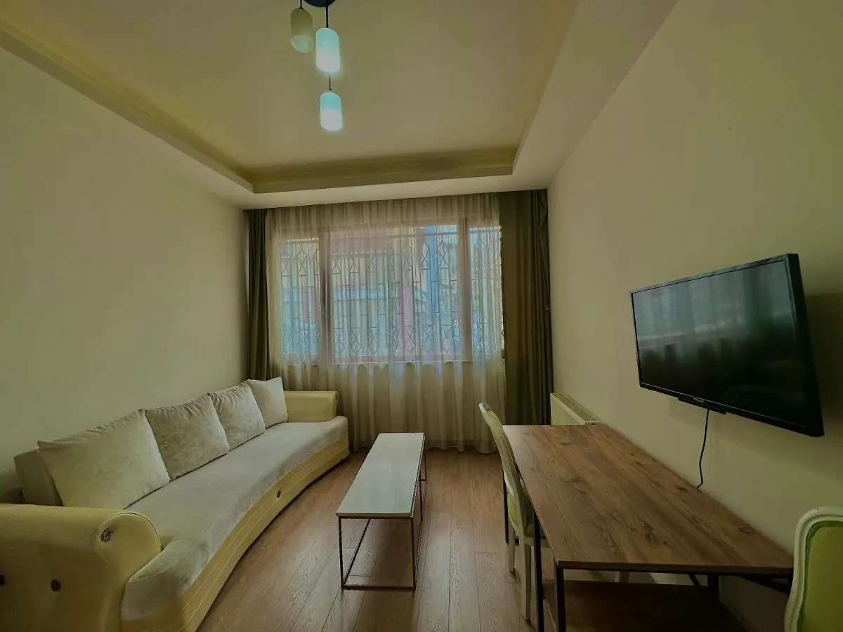 Kontakt z Daymoon Residence